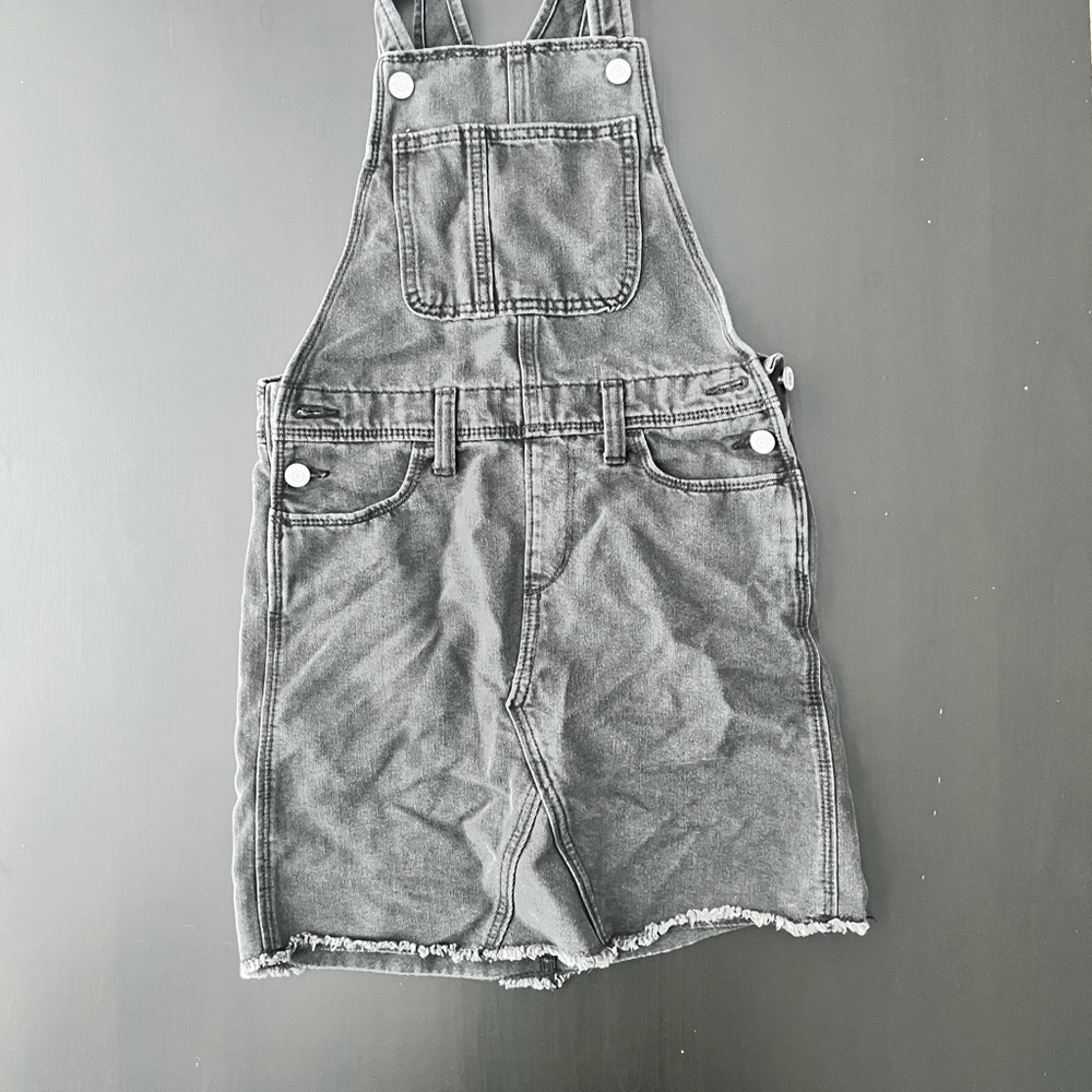 Old Navy Gray Casual Dress with Bib Front